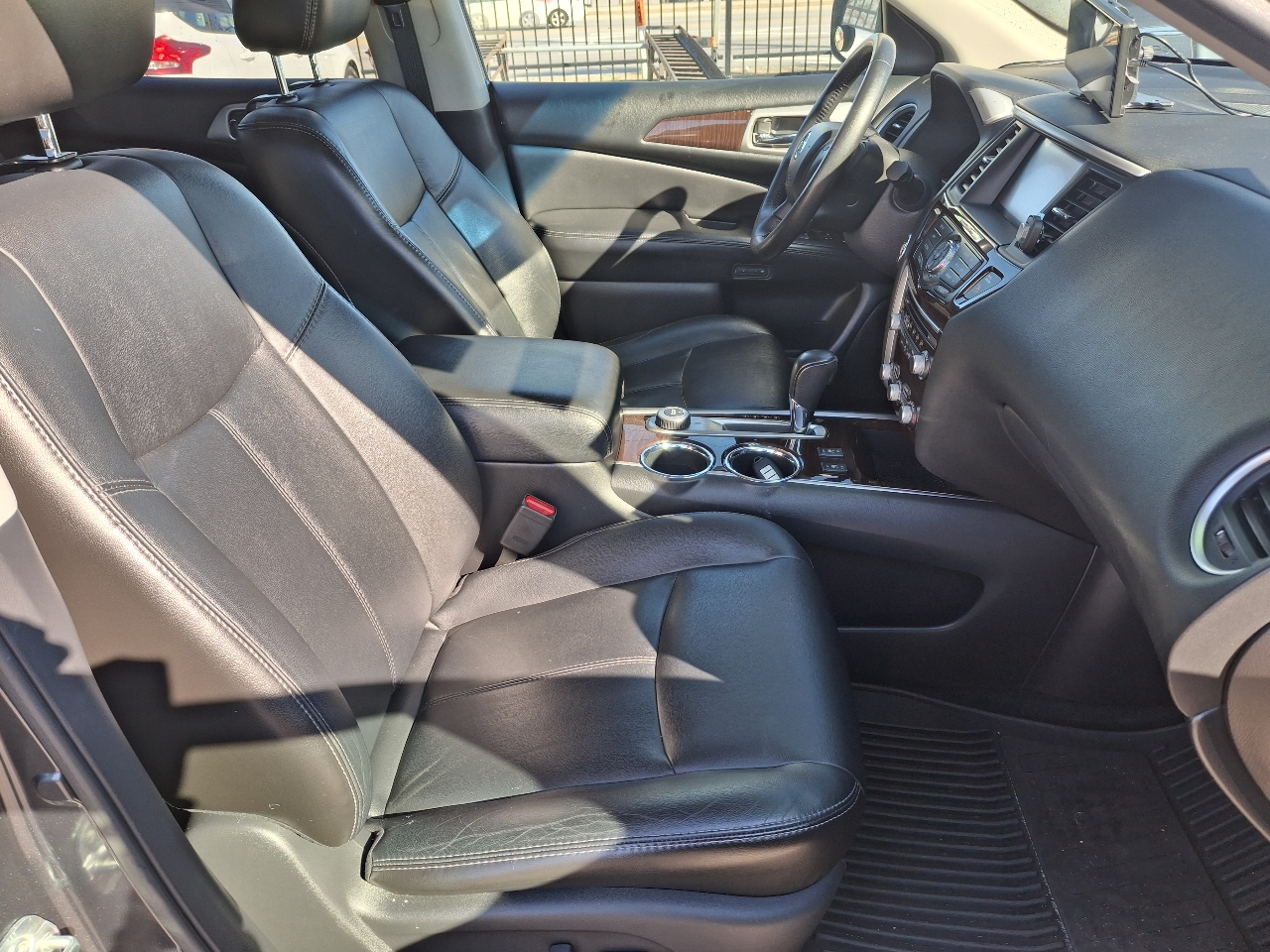 Nissan Pathfinder SL 4WD 2014