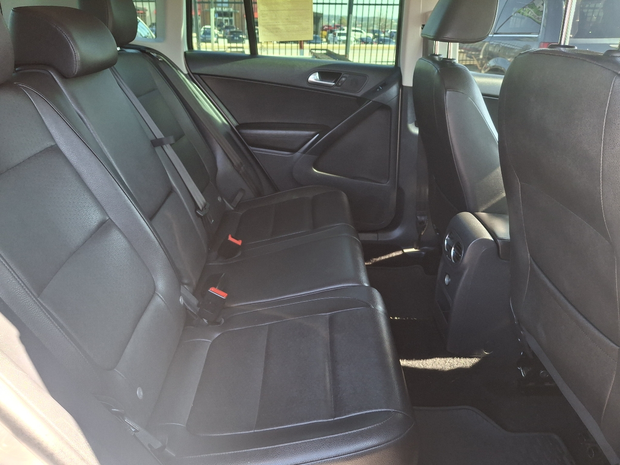 Volkswagen Tiguan SE 2013