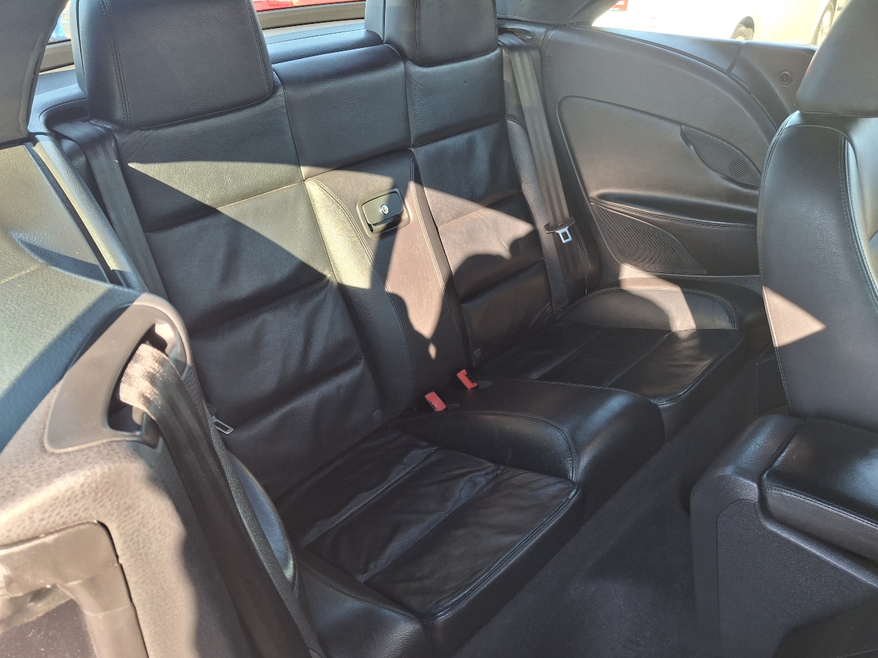 Volkswagen Eos 2.0T w/ Sport Pkg. 2007