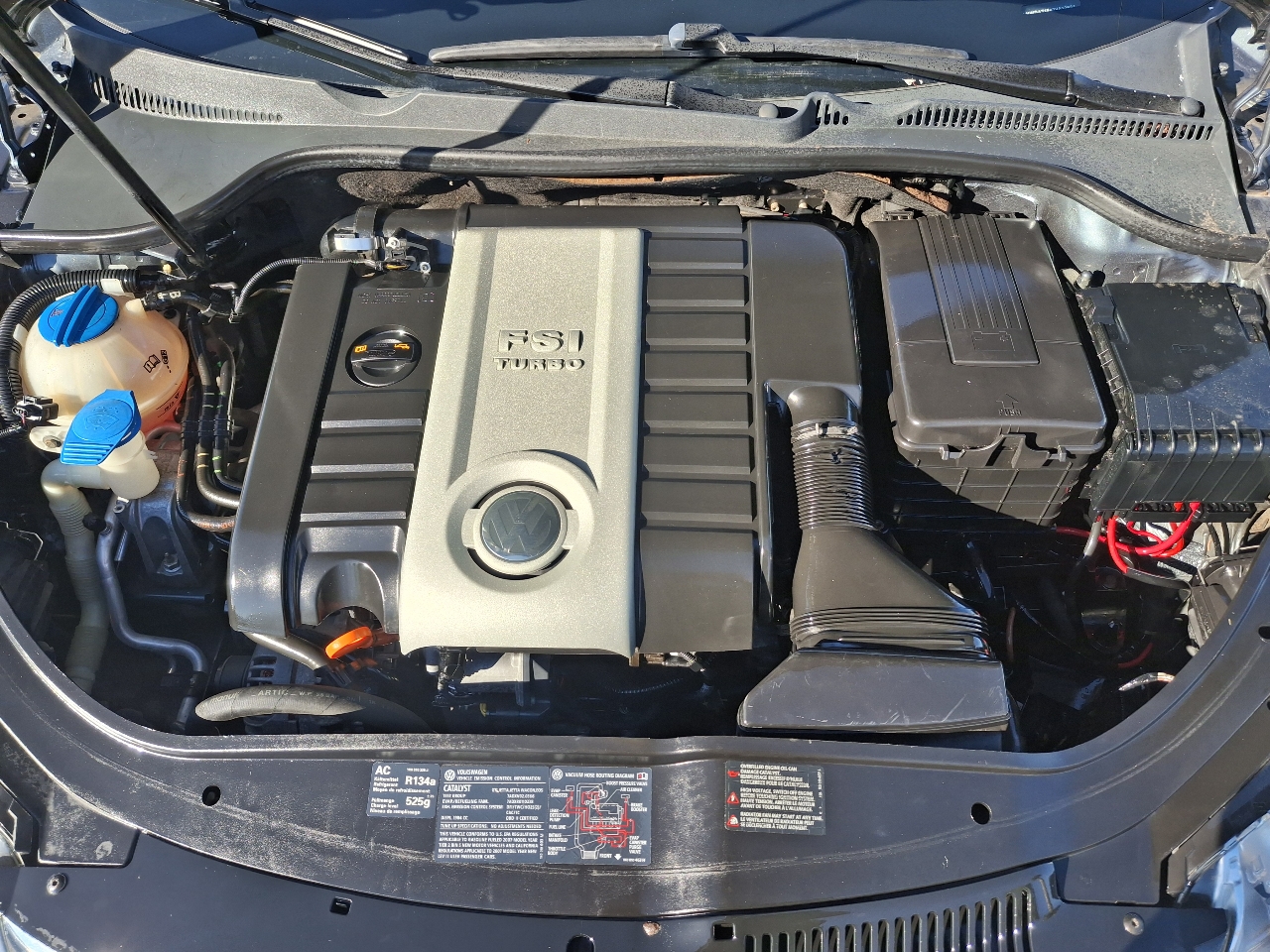 Volkswagen Eos 2.0T w/ Sport Pkg. 2007