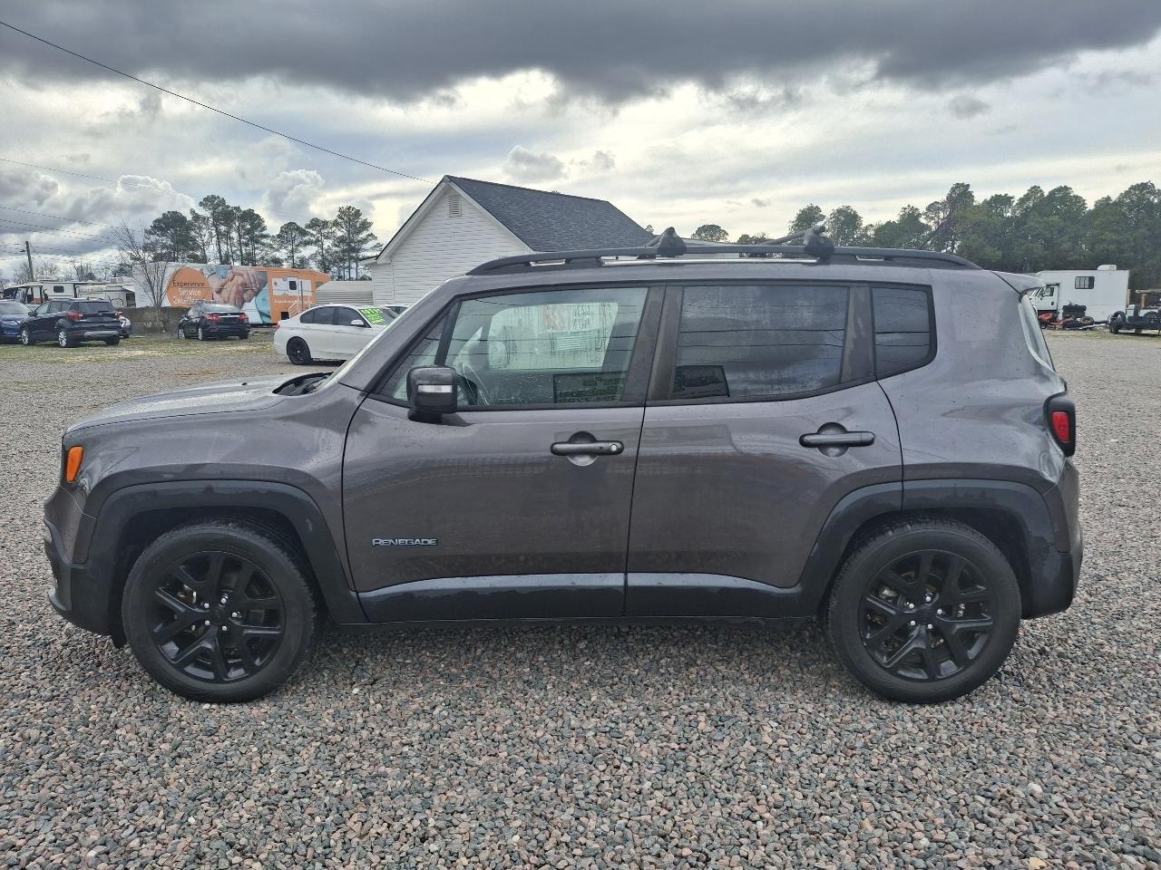 Jeep Renegade Latitude FWD 2017