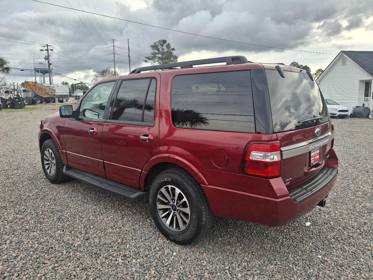 Ford Expedition XLT 2WD 2016