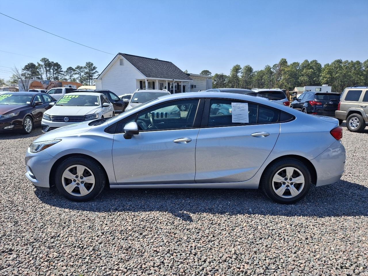 Chevrolet Cruze LS Auto 2018