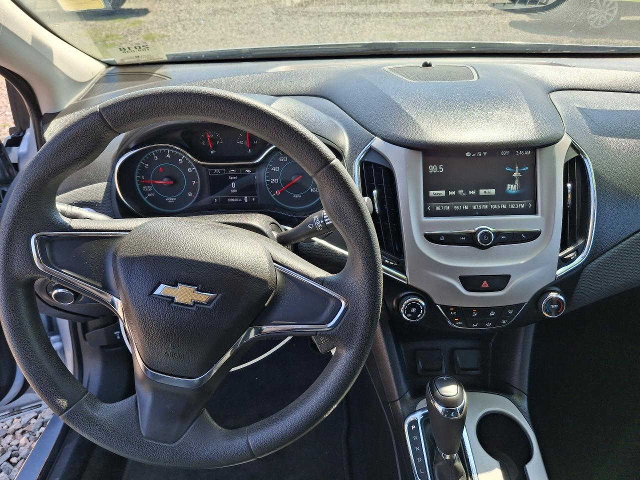 Chevrolet Cruze LS Auto 2018