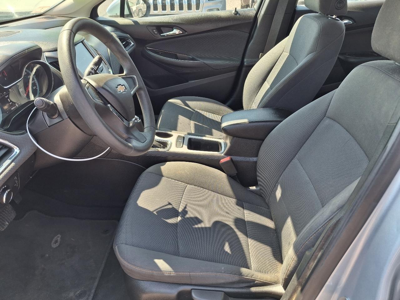 Chevrolet Cruze LS Auto 2018