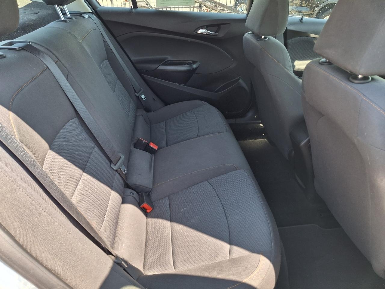 Chevrolet Cruze LS Auto 2018