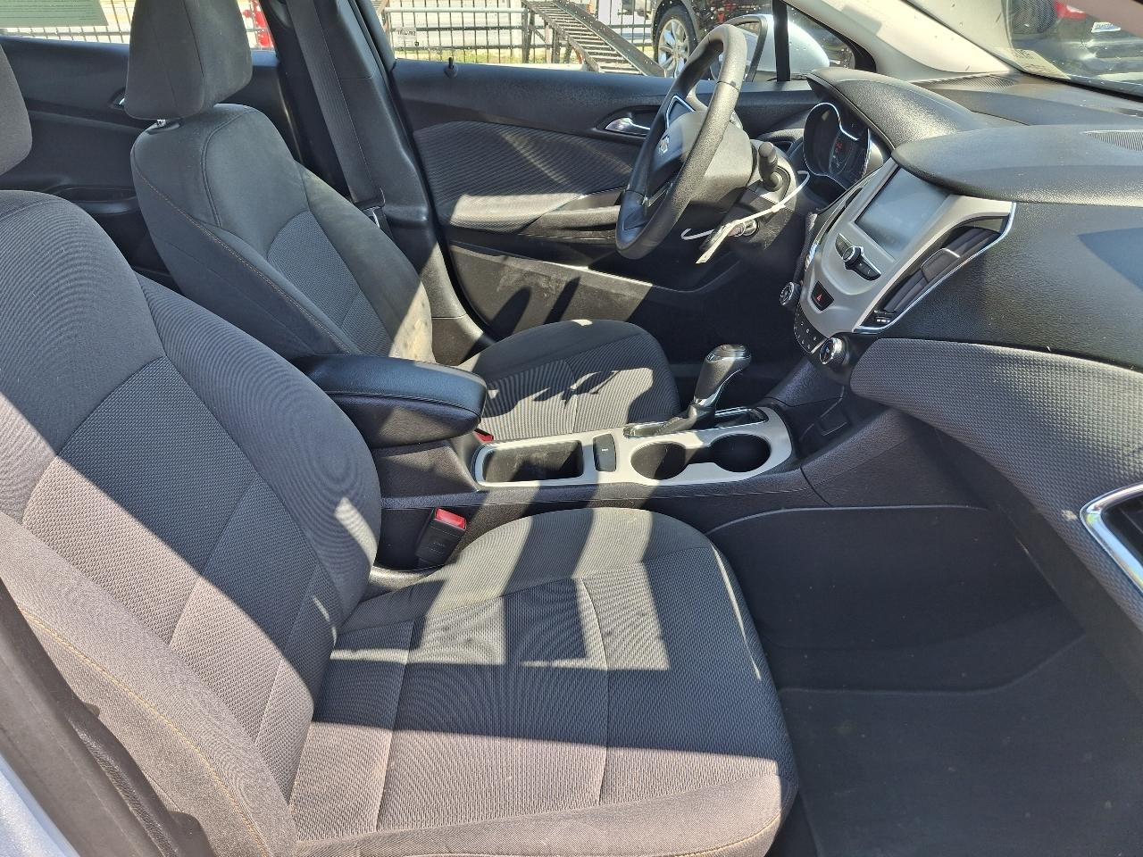 Chevrolet Cruze LS Auto 2018