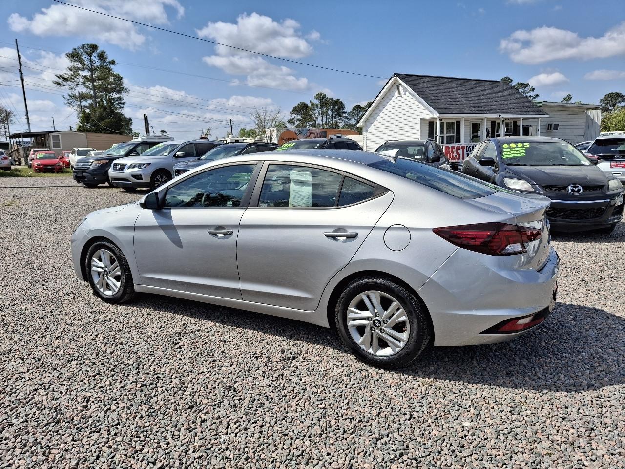 Hyundai Elantra SEL 2020