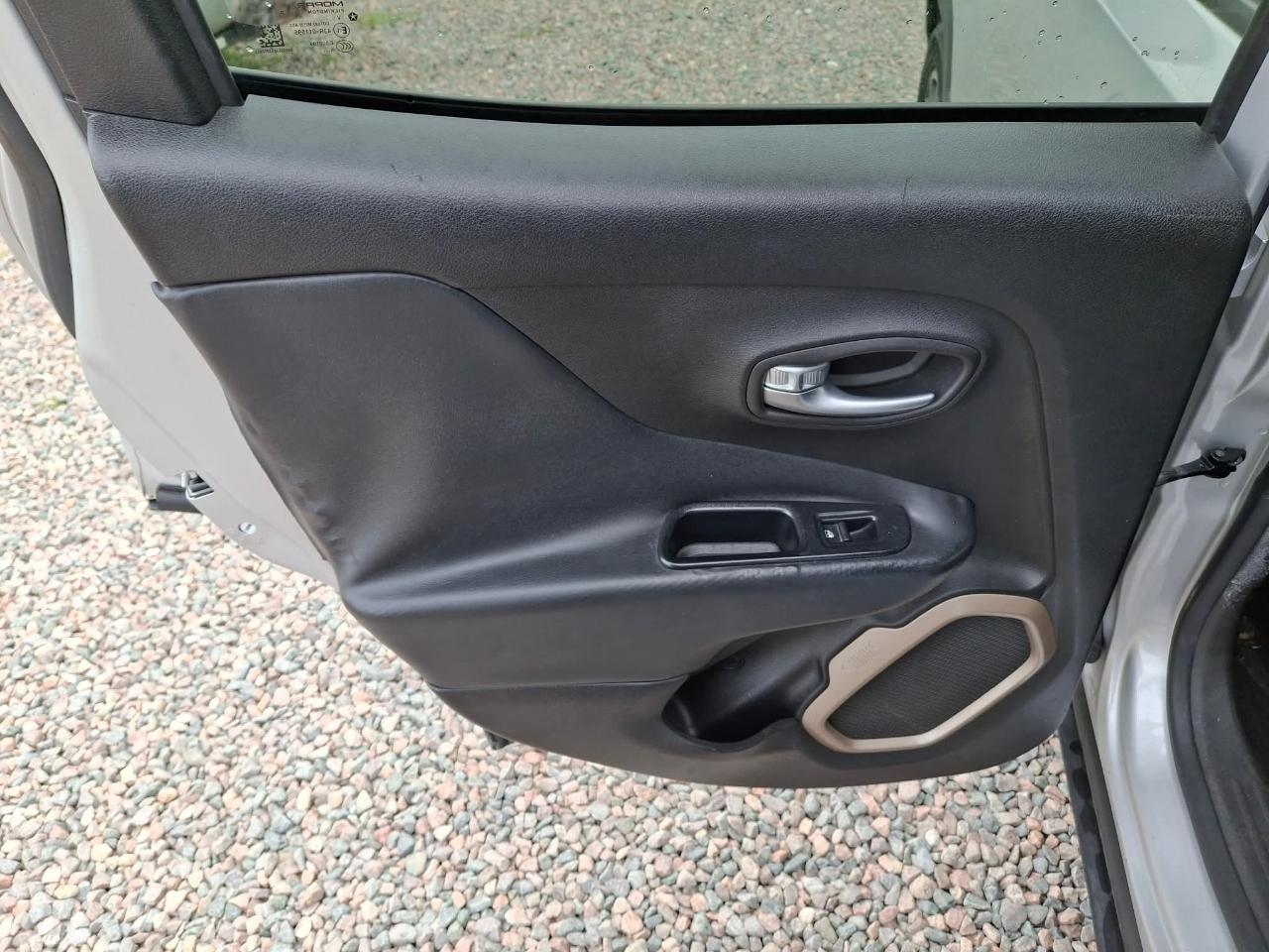 Jeep Renegade Limited FWD 2016