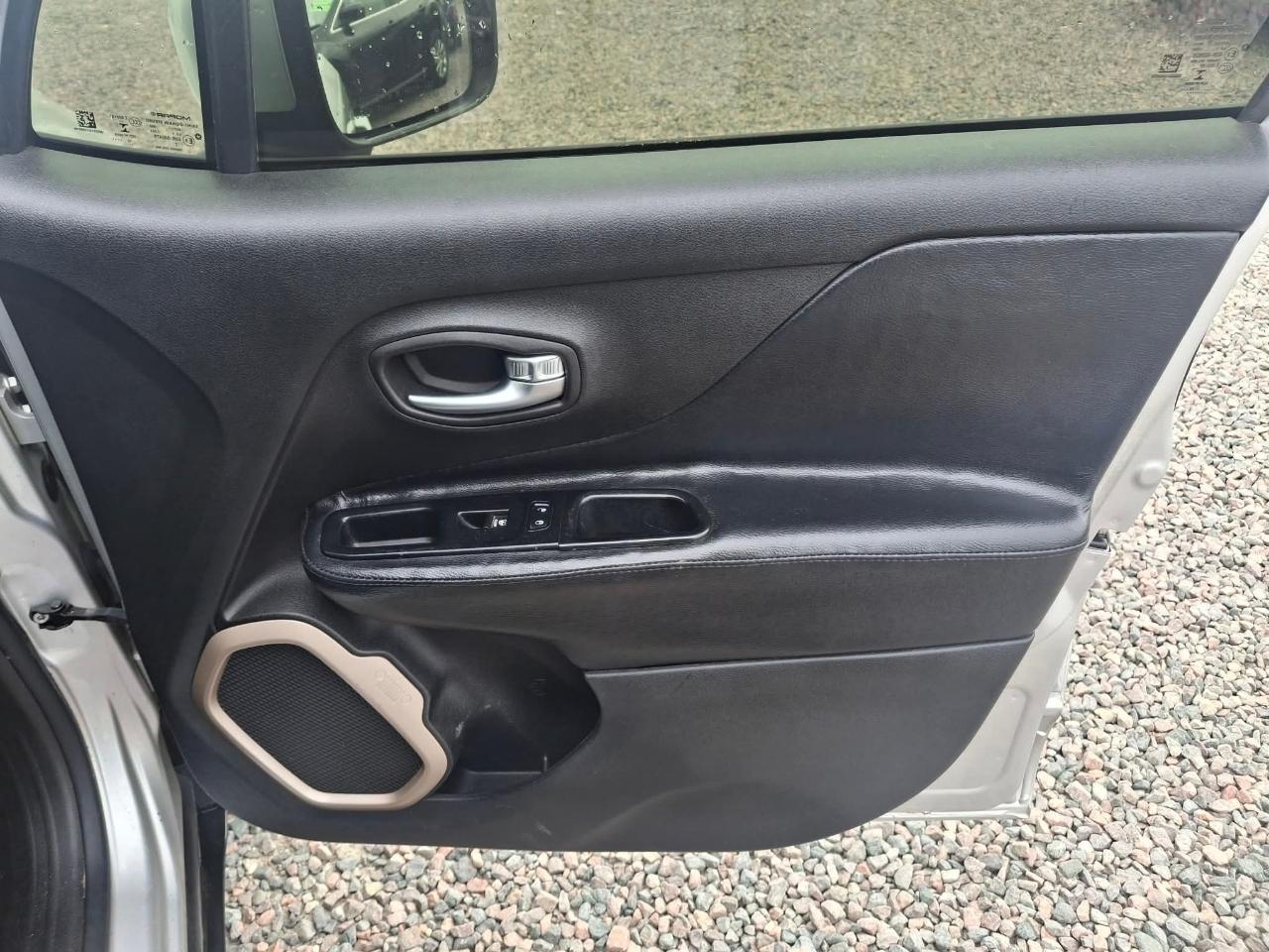 Jeep Renegade Limited FWD 2016