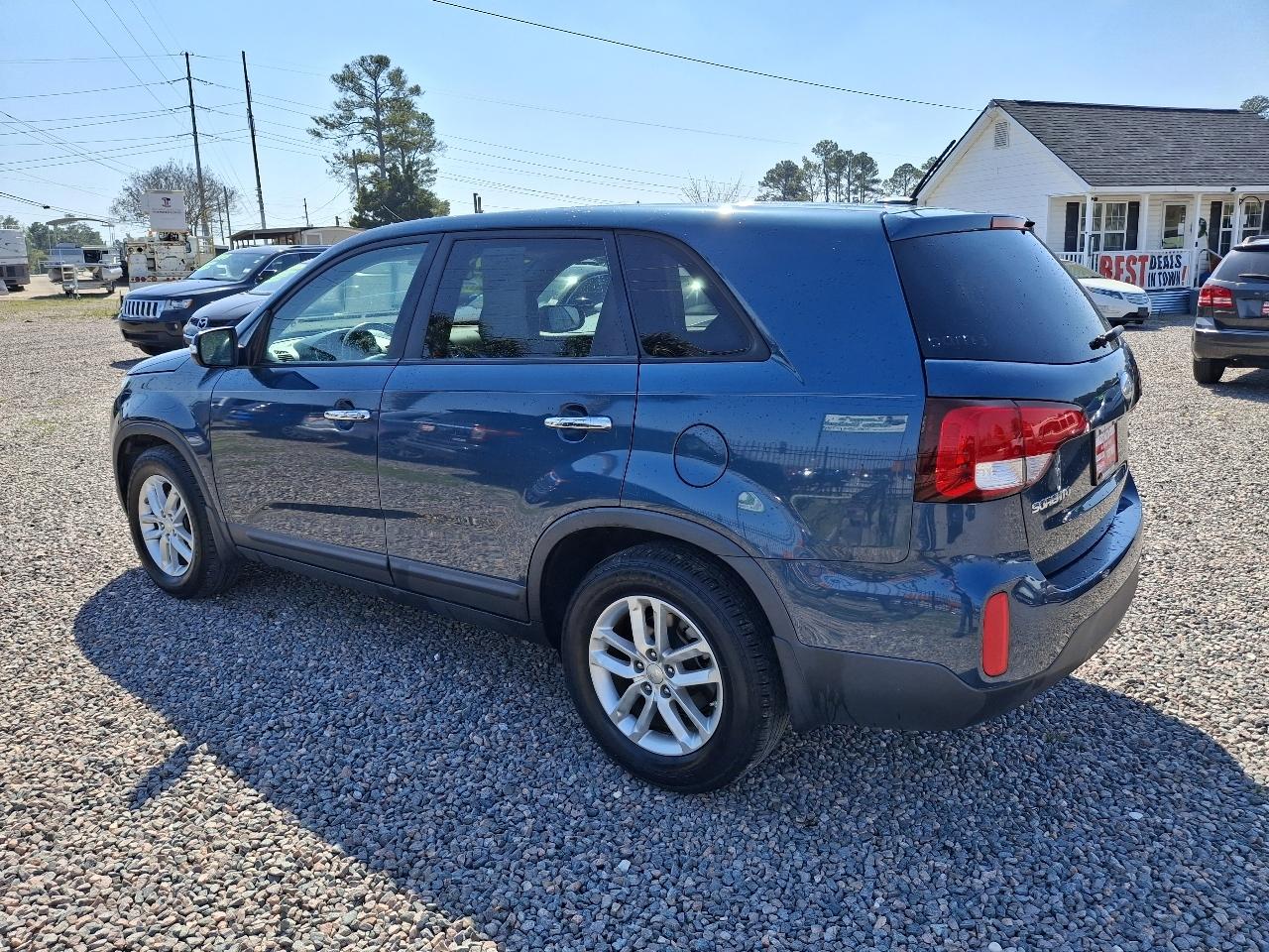 Kia Sorento LX 2WD 2015