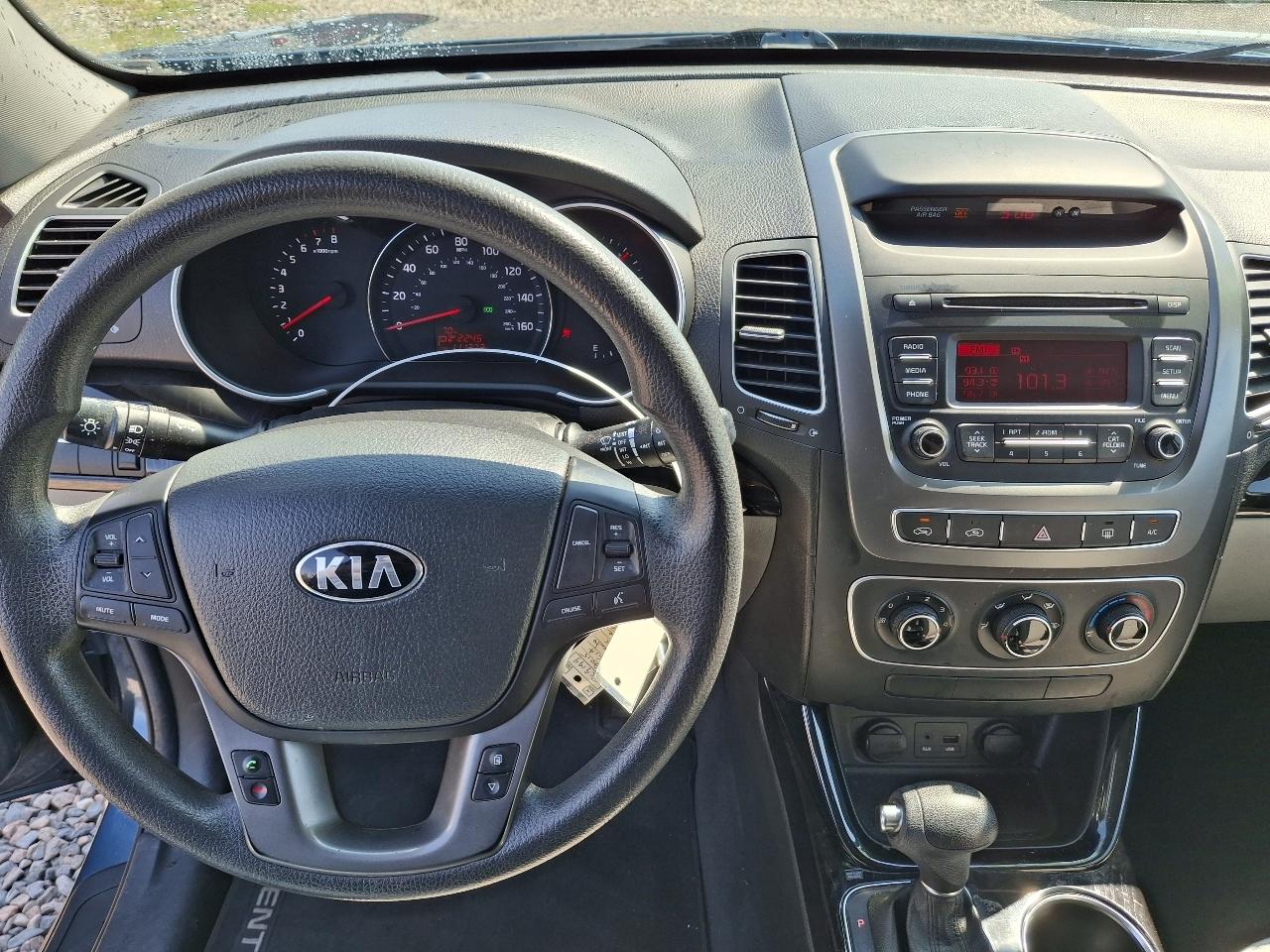 Kia Sorento LX 2WD 2015