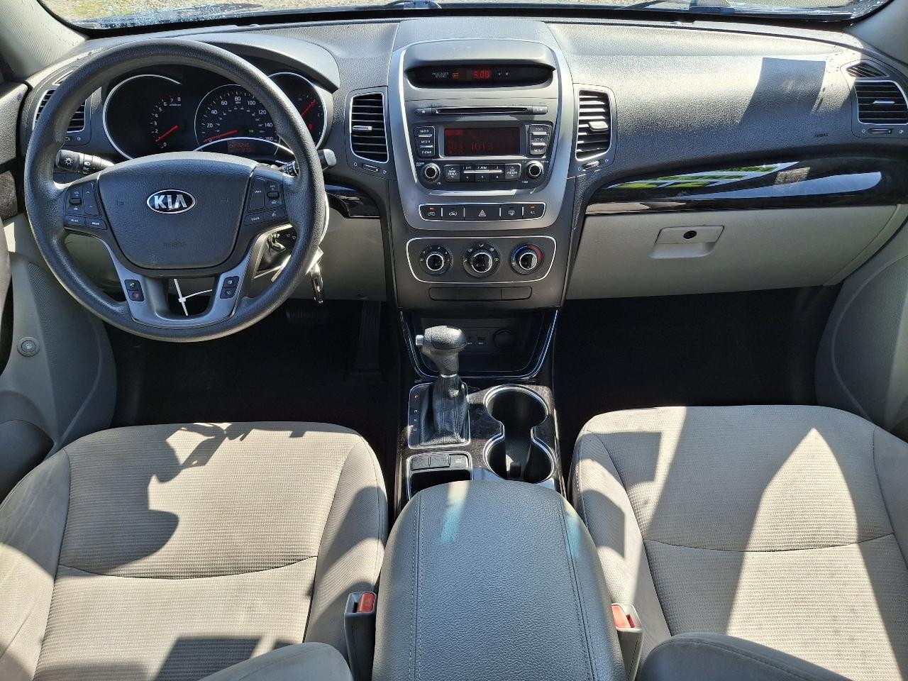 Kia Sorento LX 2WD 2015