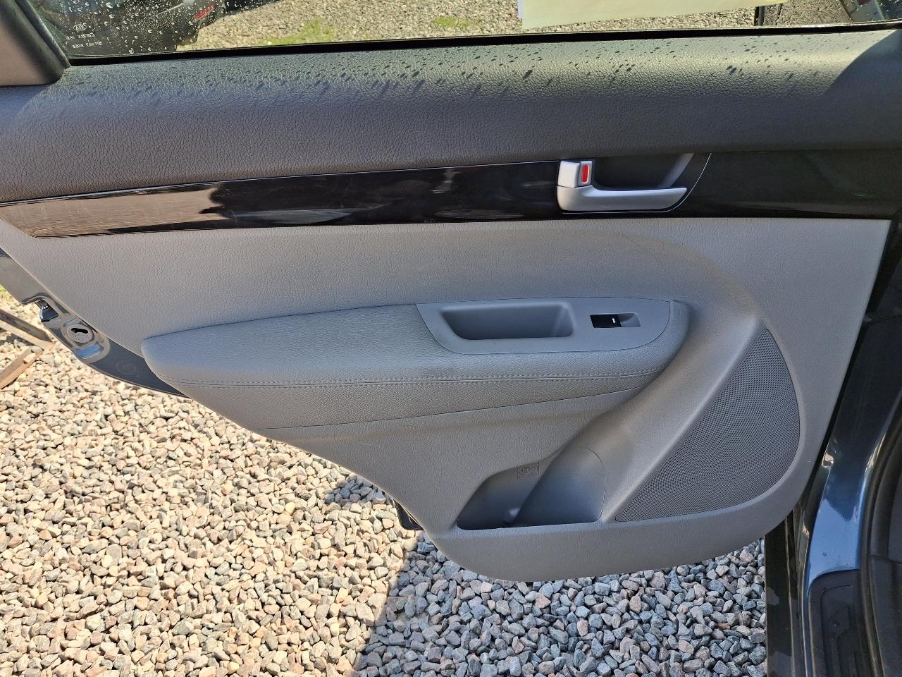 Kia Sorento LX 2WD 2015