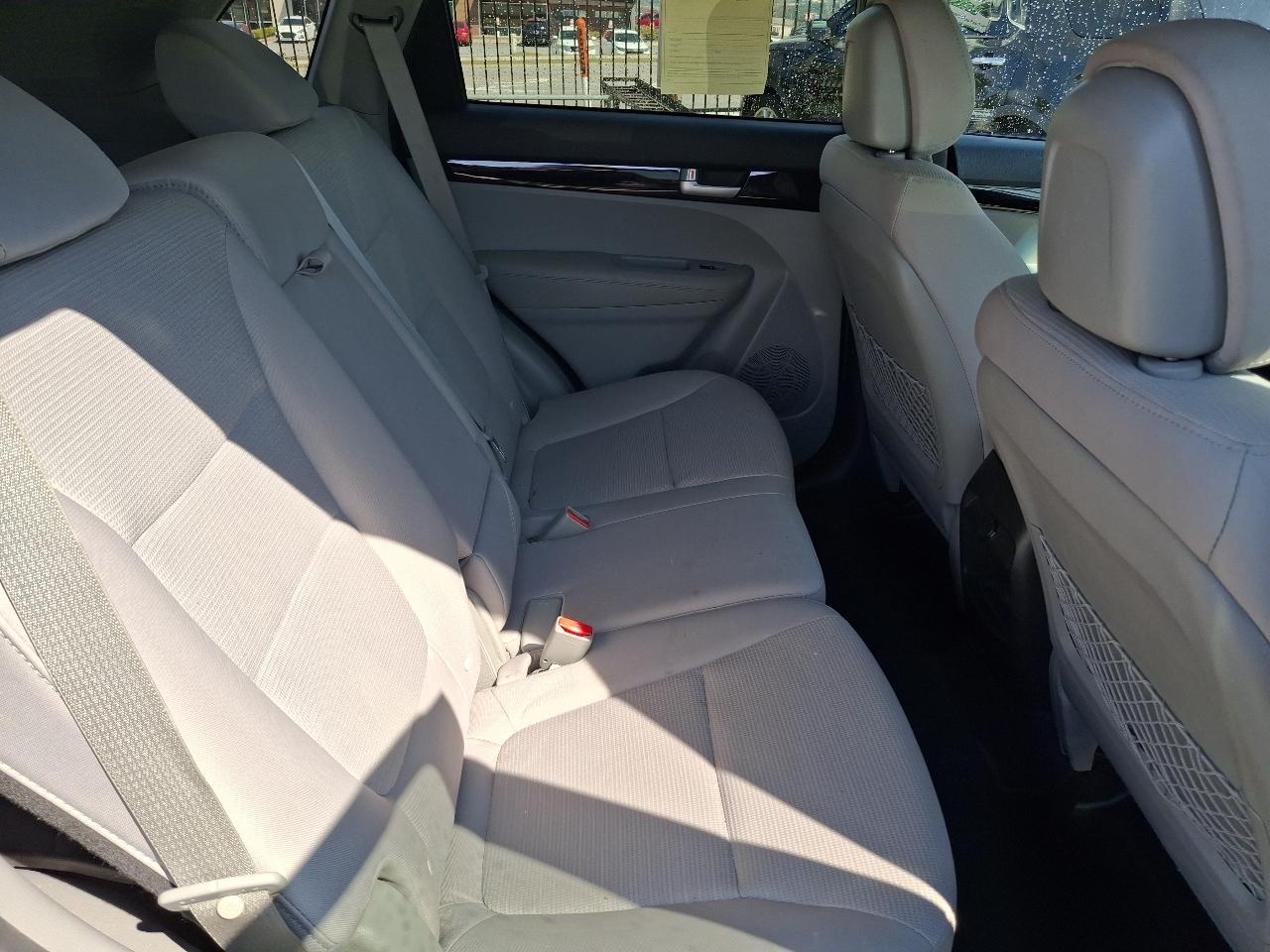 Kia Sorento LX 2WD 2015