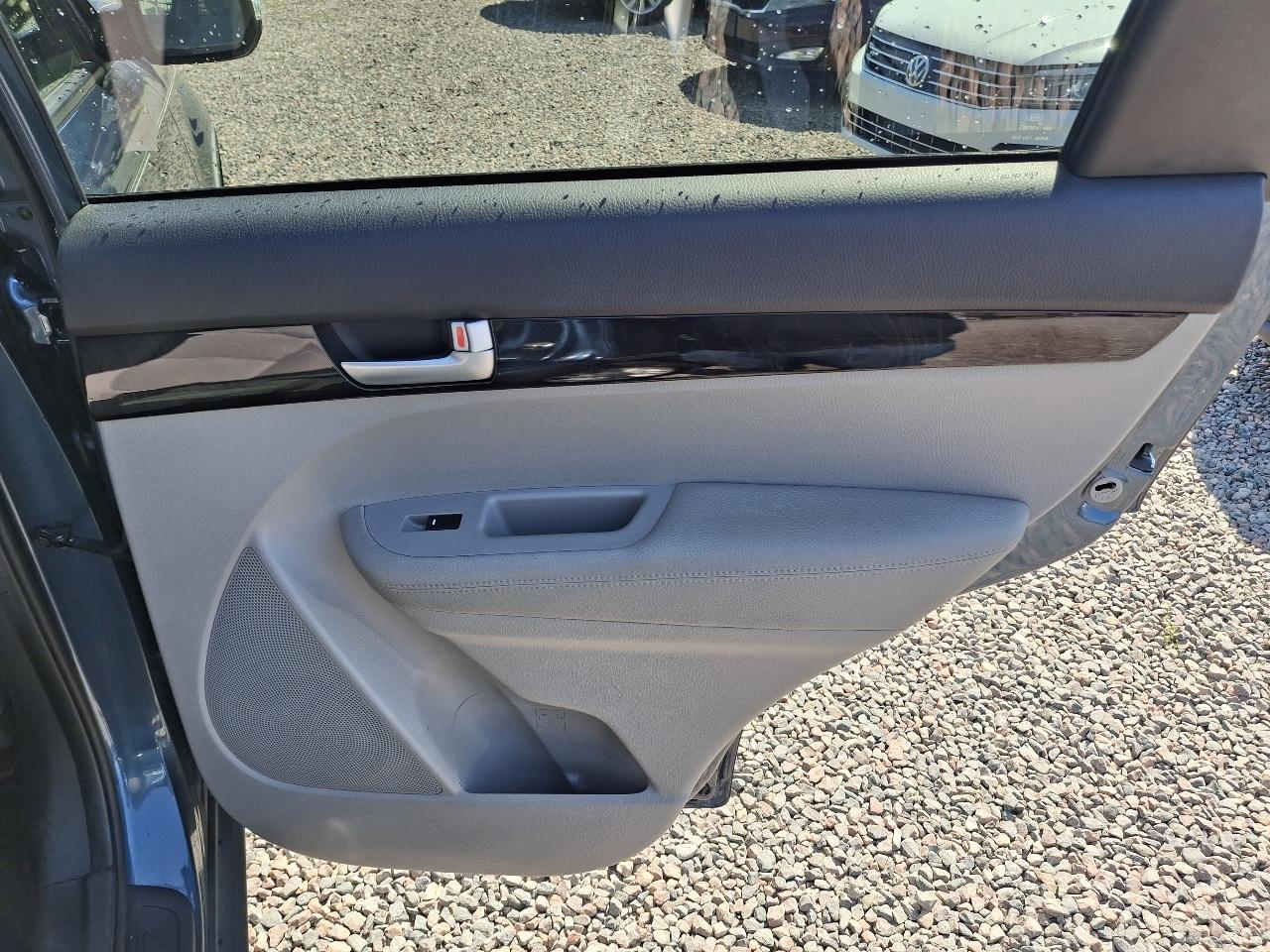 Kia Sorento LX 2WD 2015