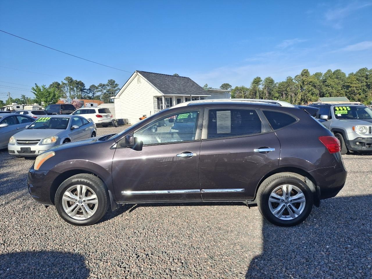 Nissan Rogue SV FWD 2013