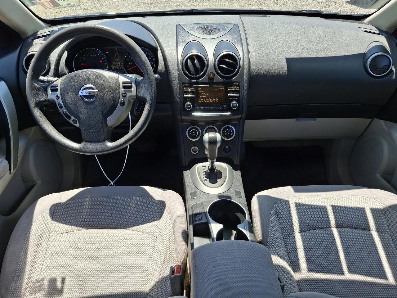 Nissan Rogue SV FWD 2013