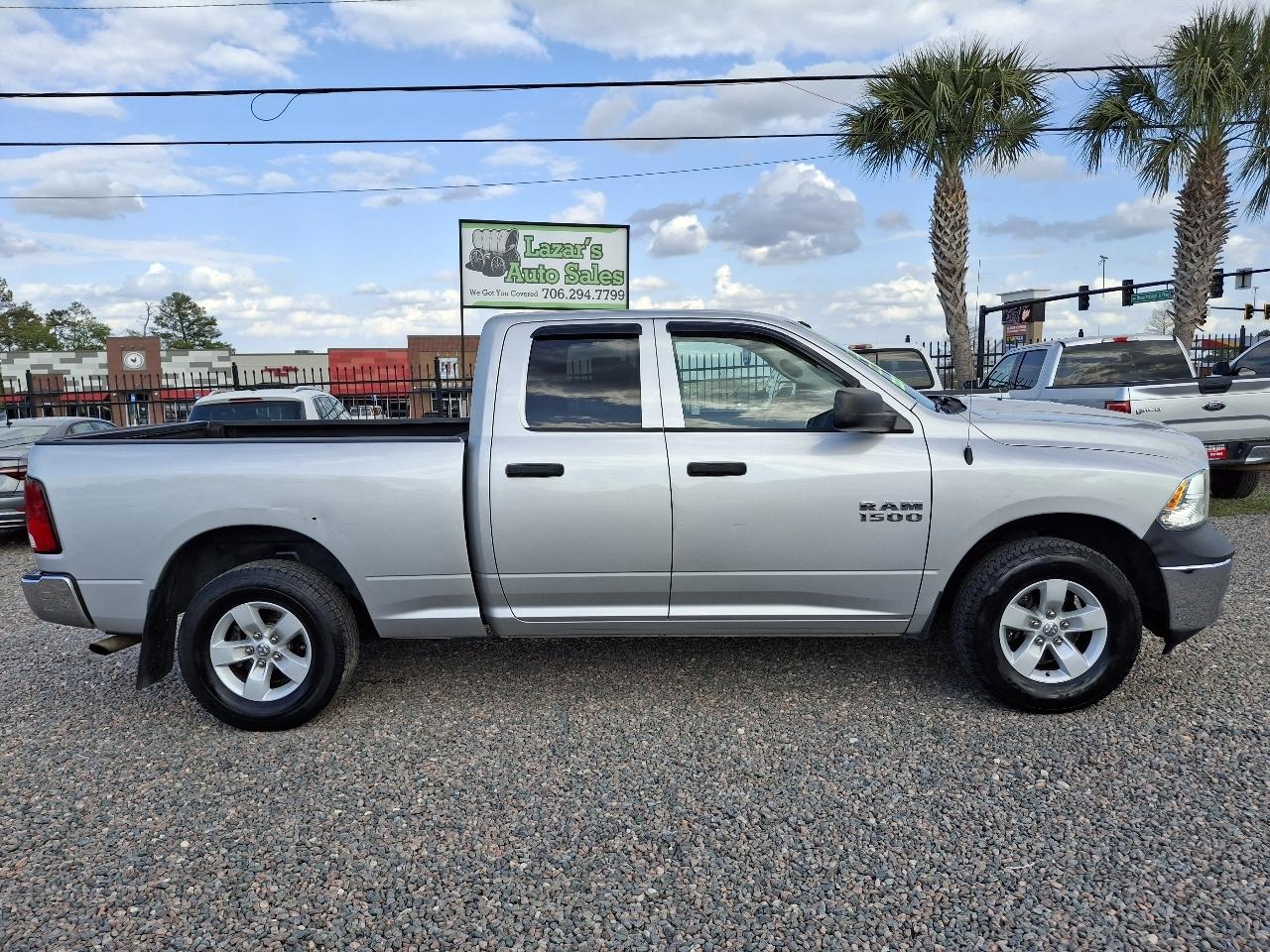 RAM 1500 Tradesman Quad Cab 4WD 2016