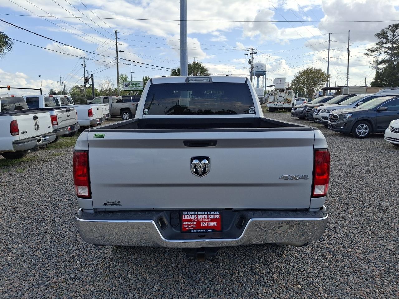 RAM 1500 Tradesman Quad Cab 4WD 2016