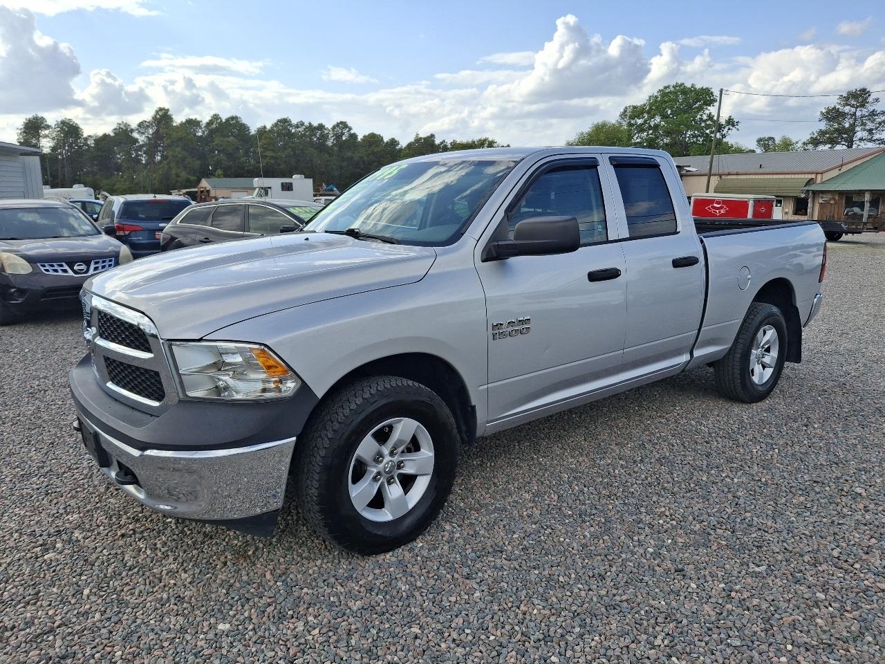 RAM 1500 Tradesman Quad Cab 4WD 2016