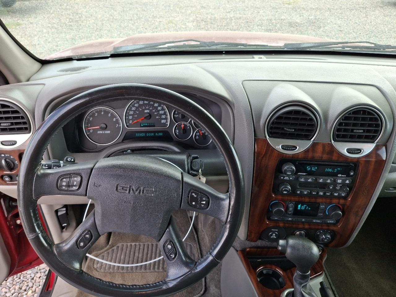 GMC Envoy SLE 2WD 2003