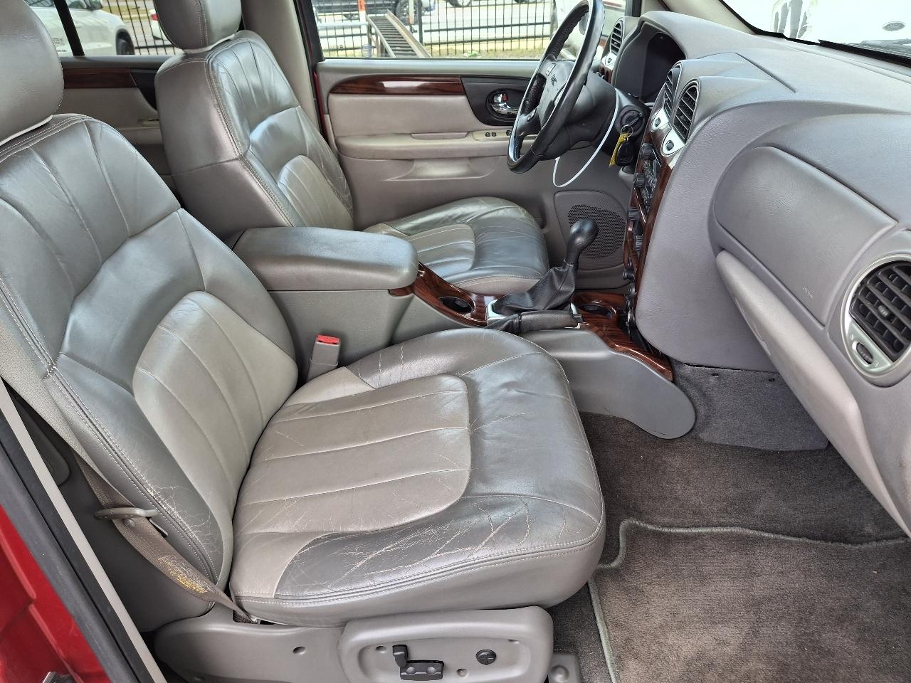 GMC Envoy SLE 2WD 2003