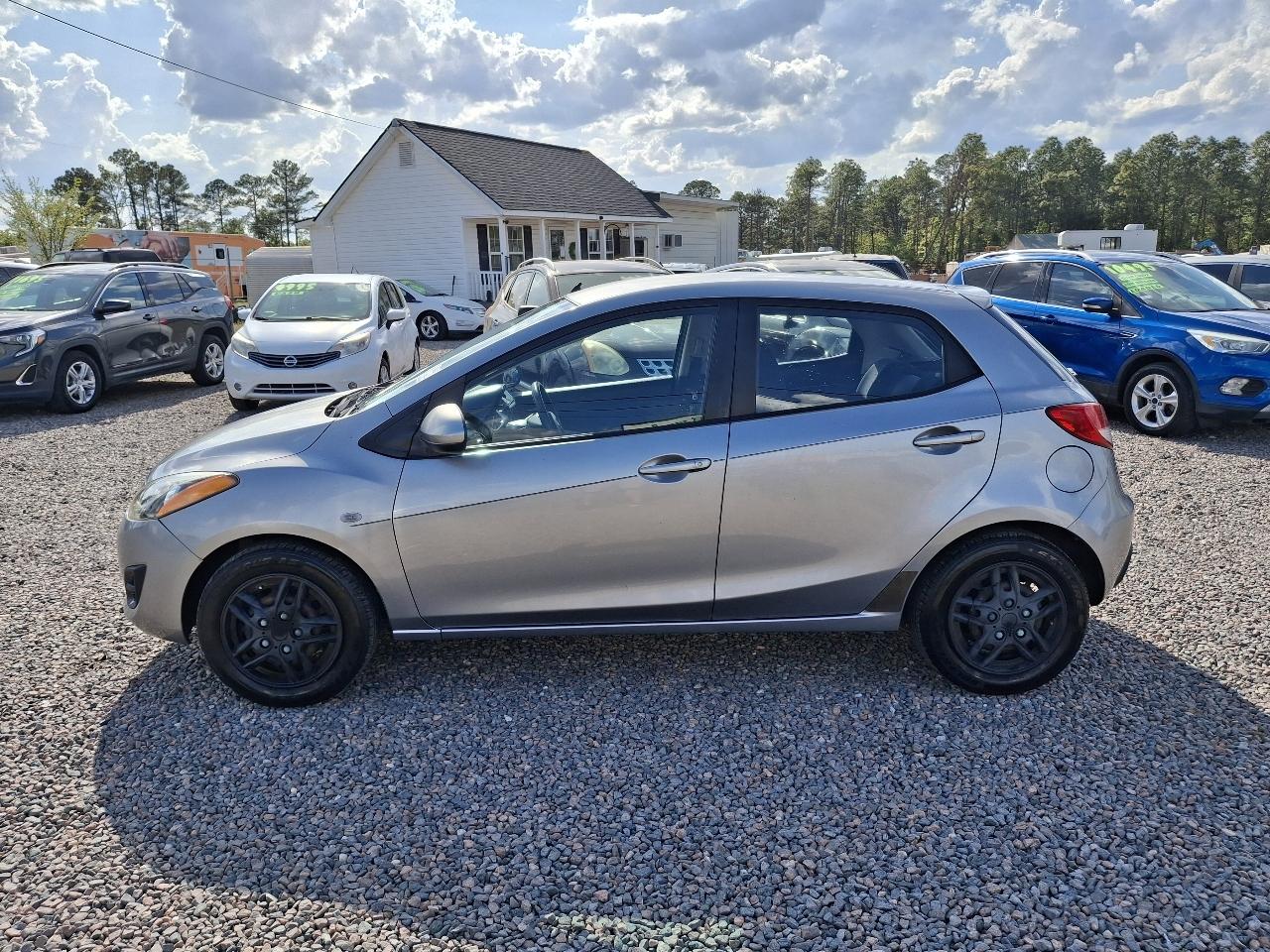 Mazda MAZDA2 Sport 2012
