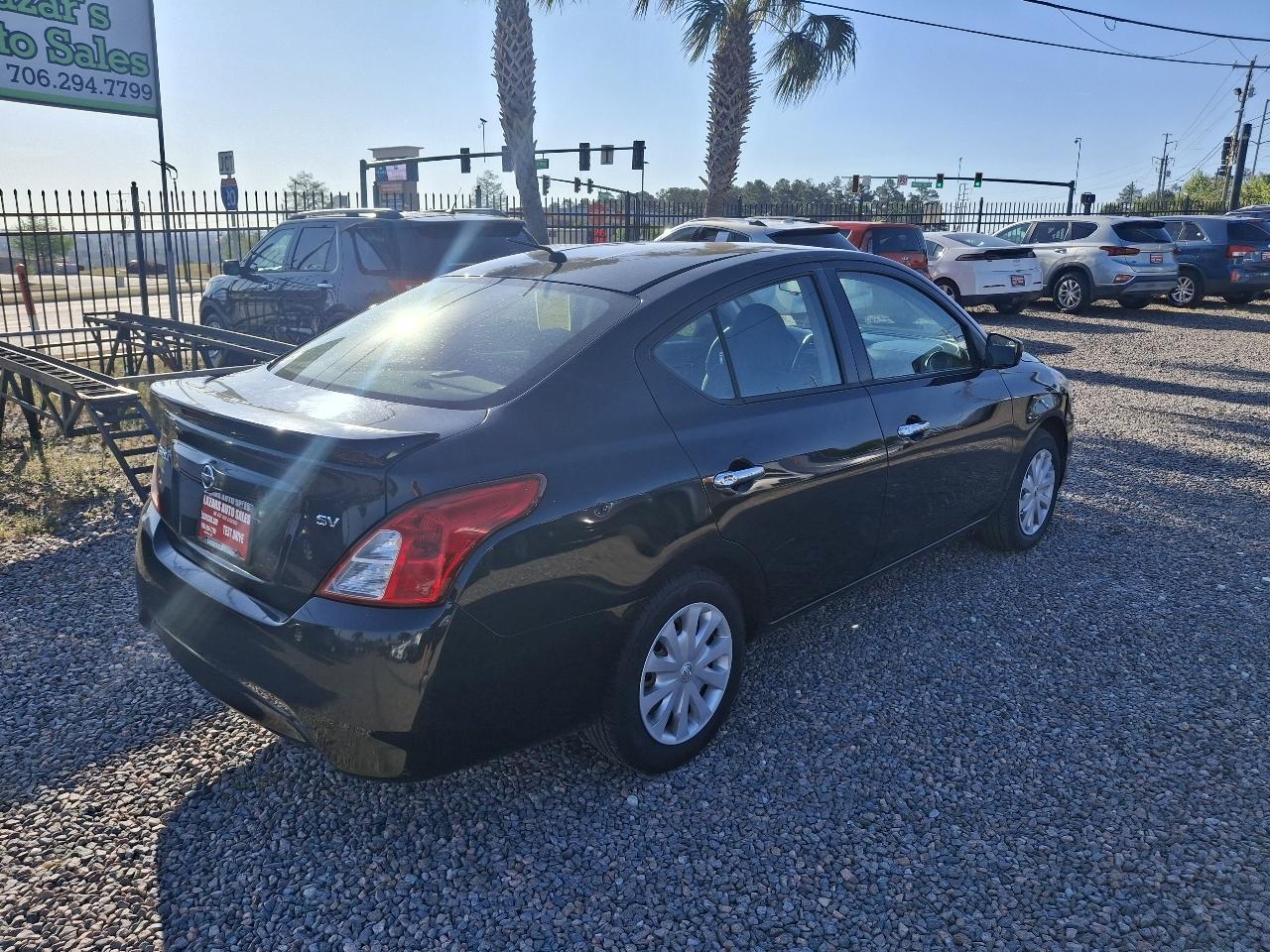 Nissan Versa SV 2017