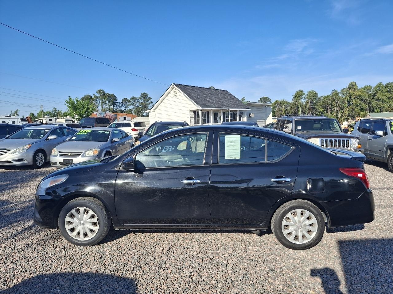 Nissan Versa SV 2017