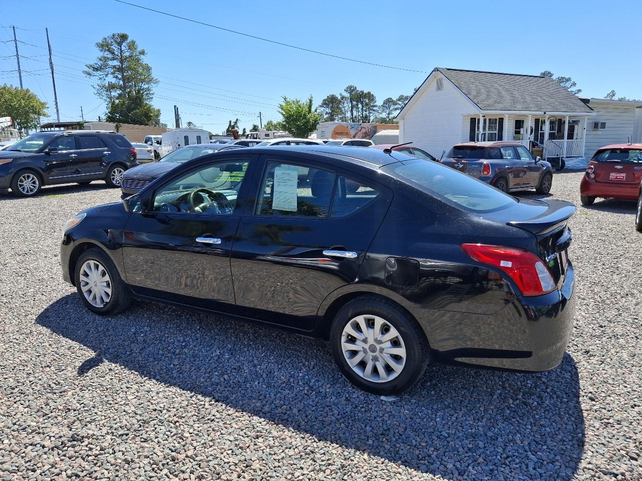 Nissan Versa SV 2017