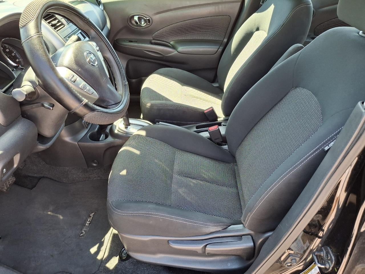 Nissan Versa SV 2017