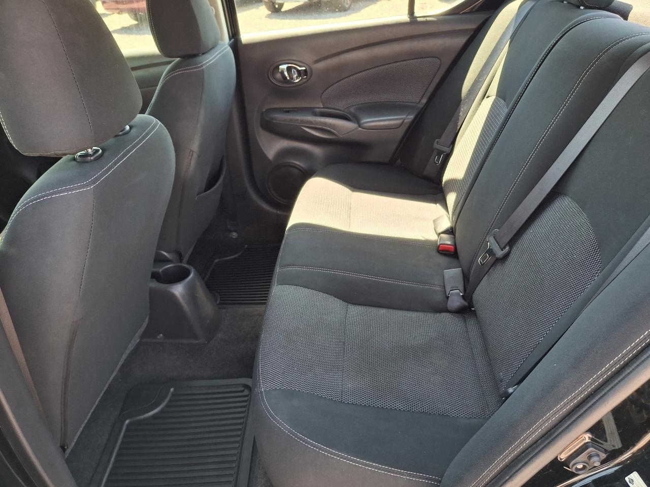 Nissan Versa SV 2017