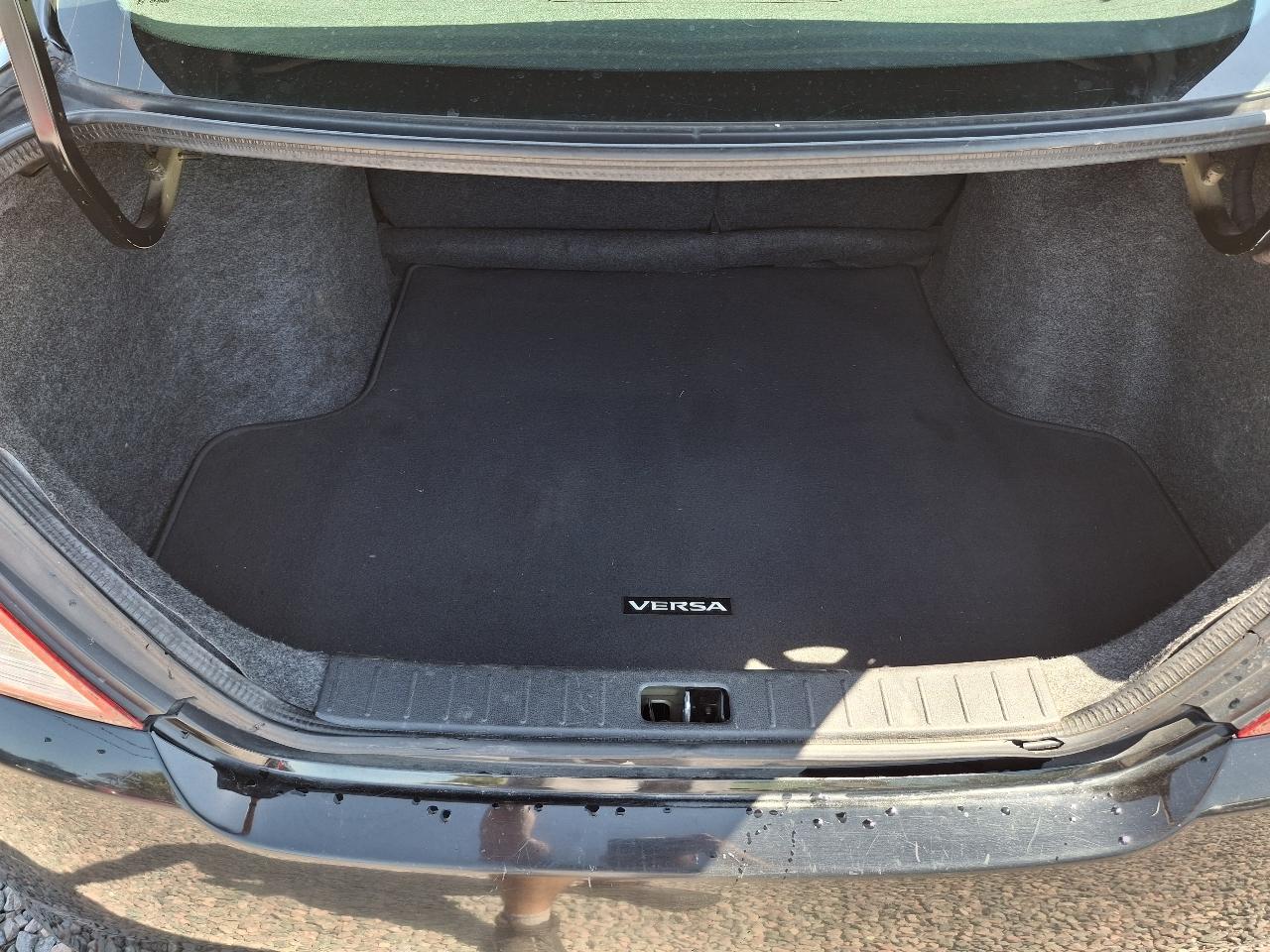 Nissan Versa SV 2017