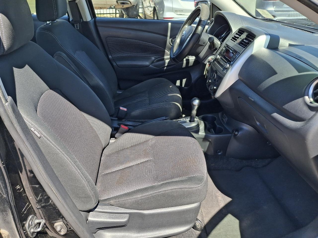 Nissan Versa SV 2017