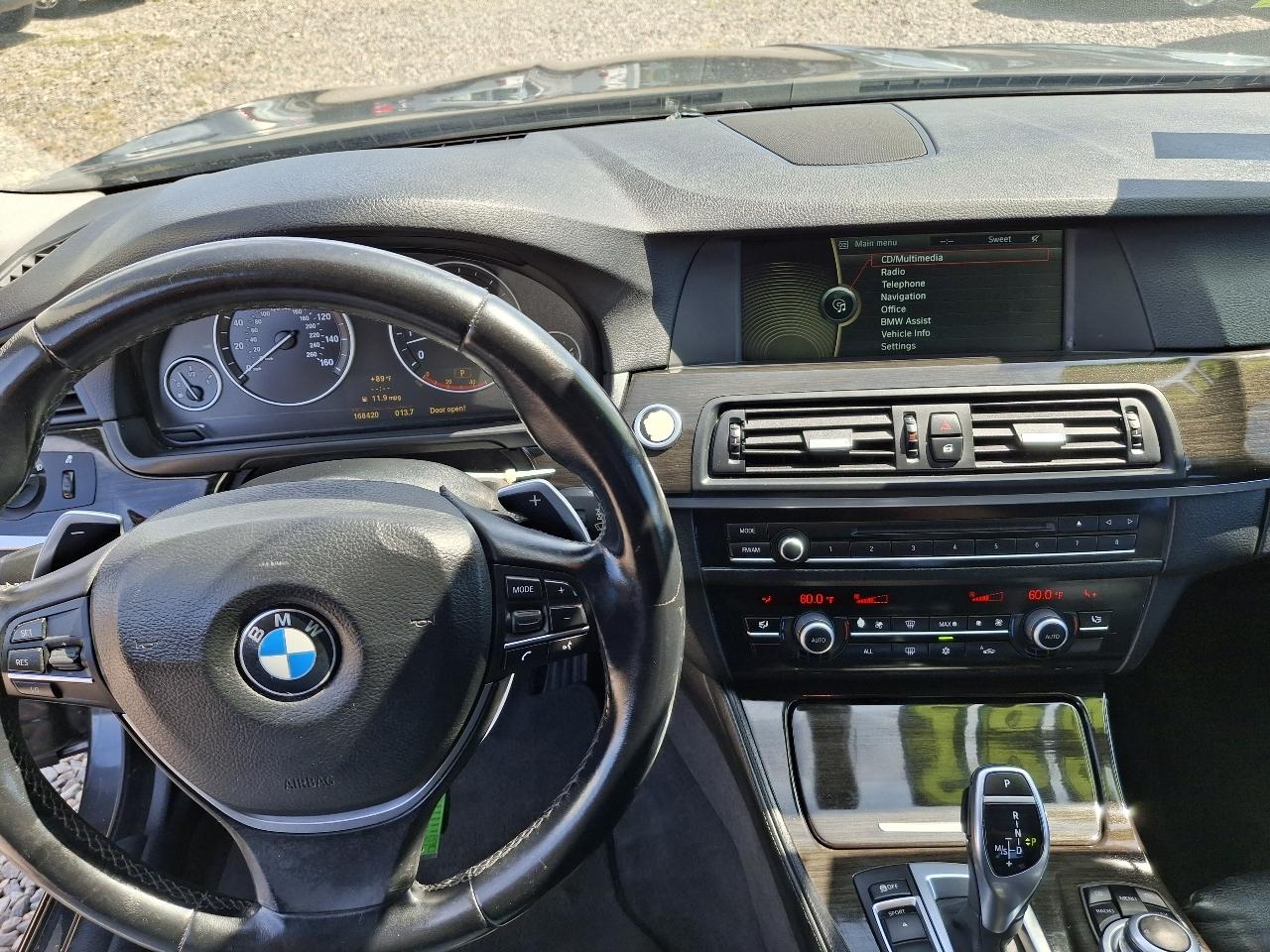 BMW 5-Series 535i 2011