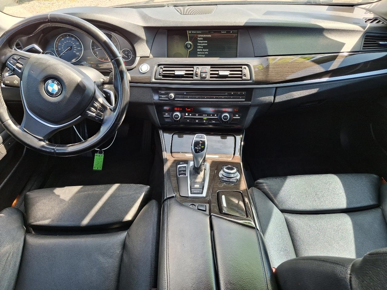 BMW 5-Series 535i 2011