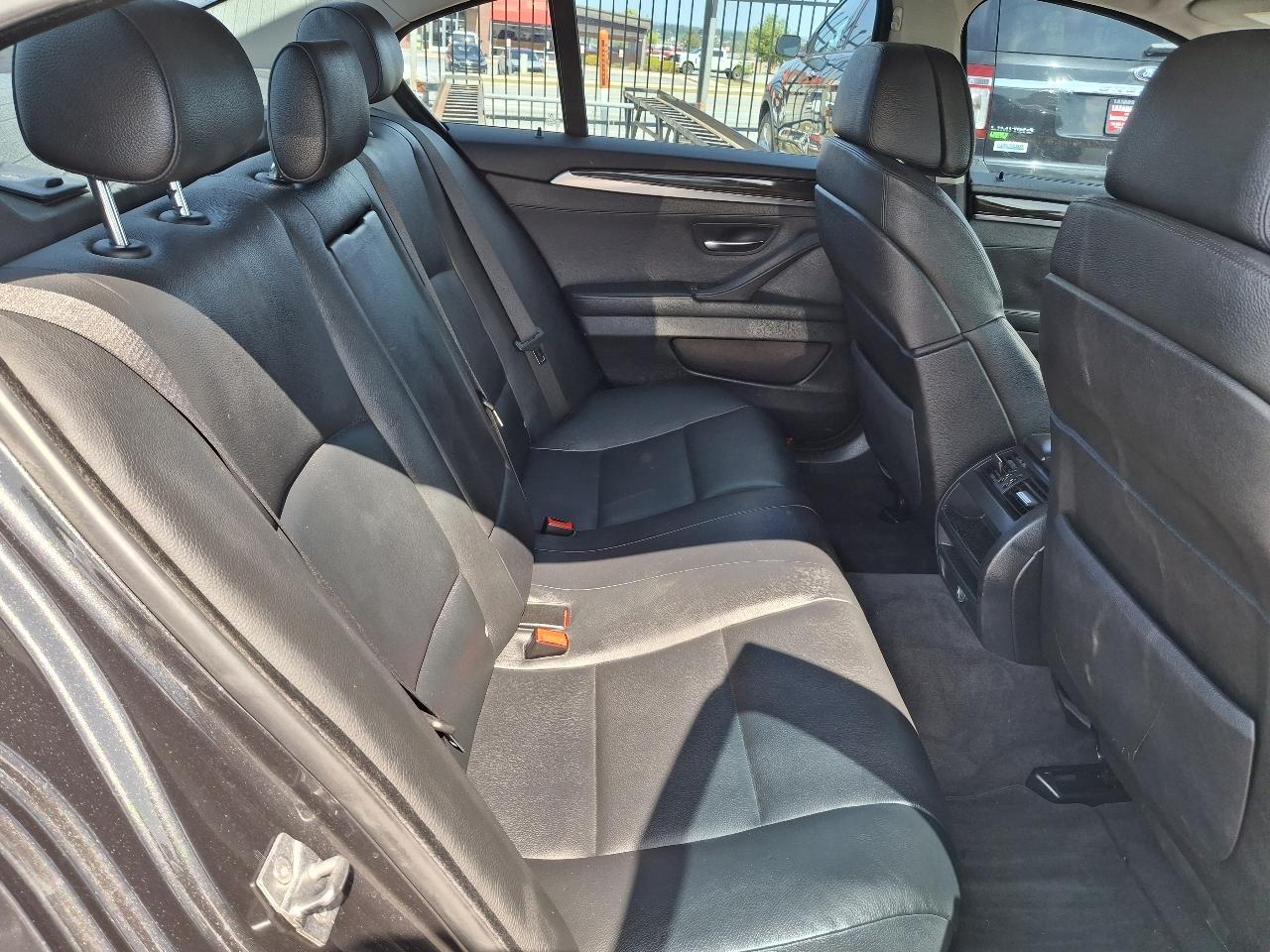 BMW 5-Series 535i 2011