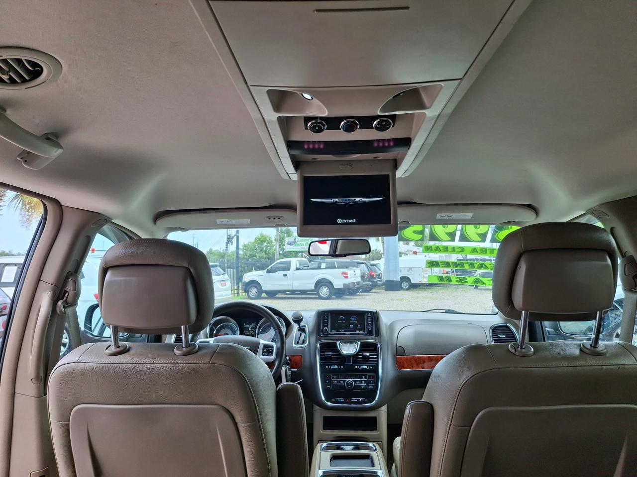 Chrysler Town & Country Touring 2016