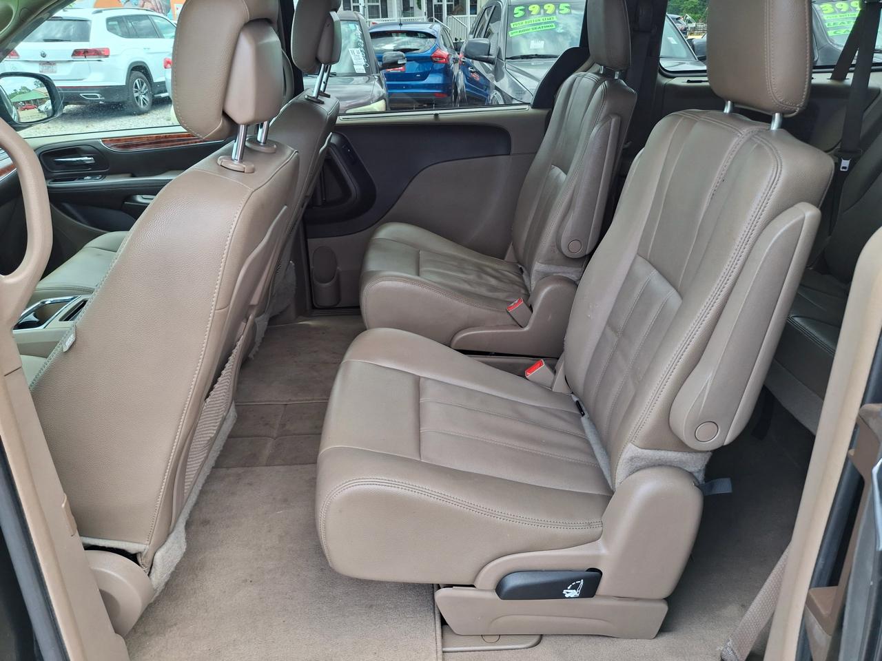 Chrysler Town & Country Touring 2016