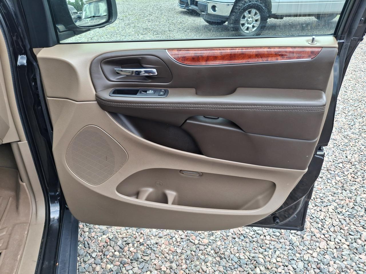 Chrysler Town & Country Touring 2016