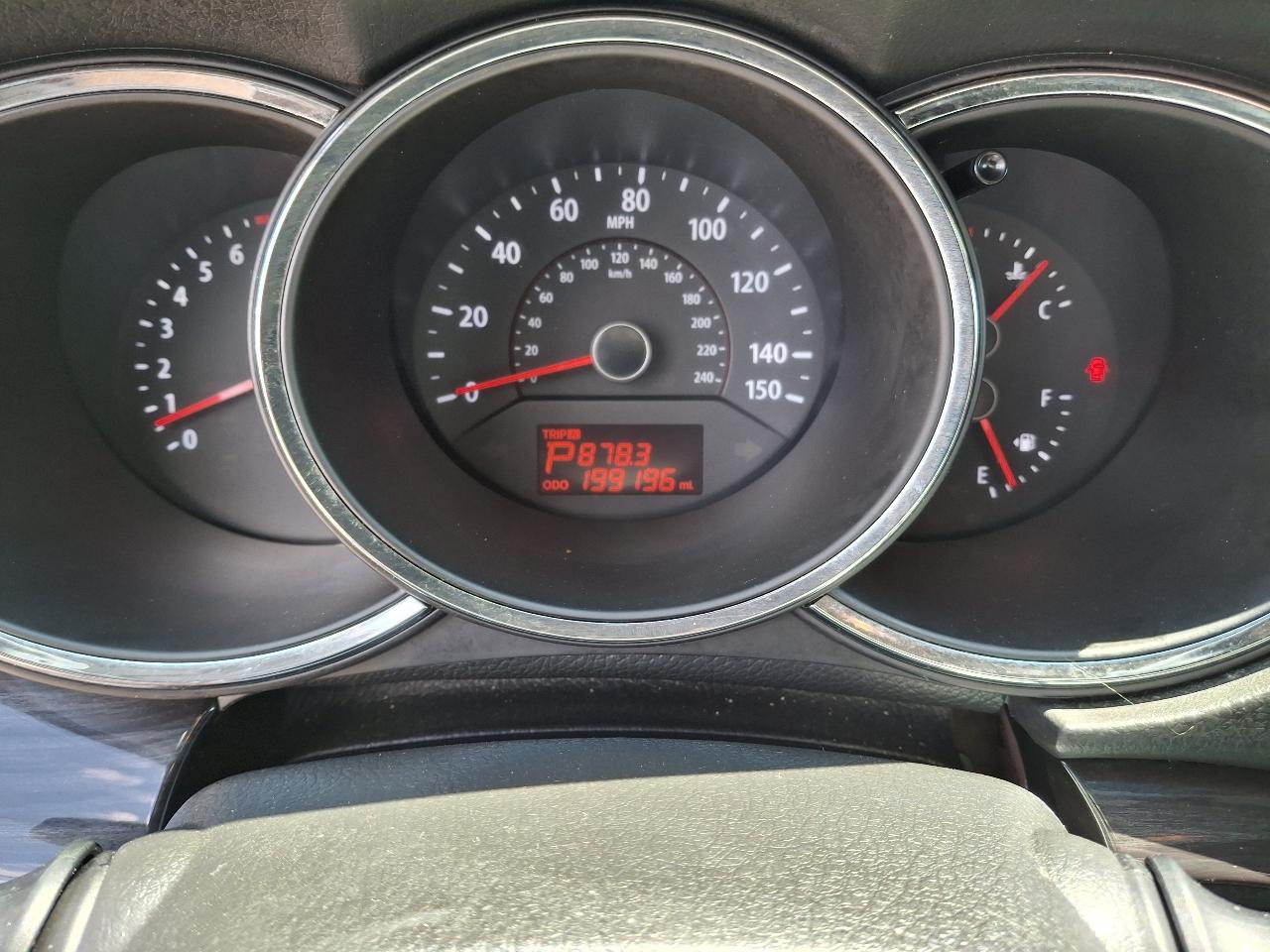 Kia Sorento LX 2WD 2012