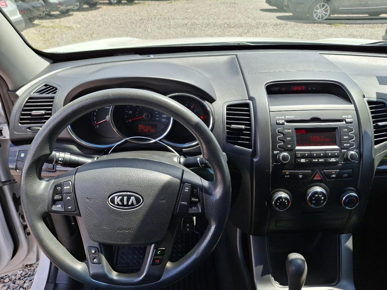 Kia Sorento LX 2WD 2012