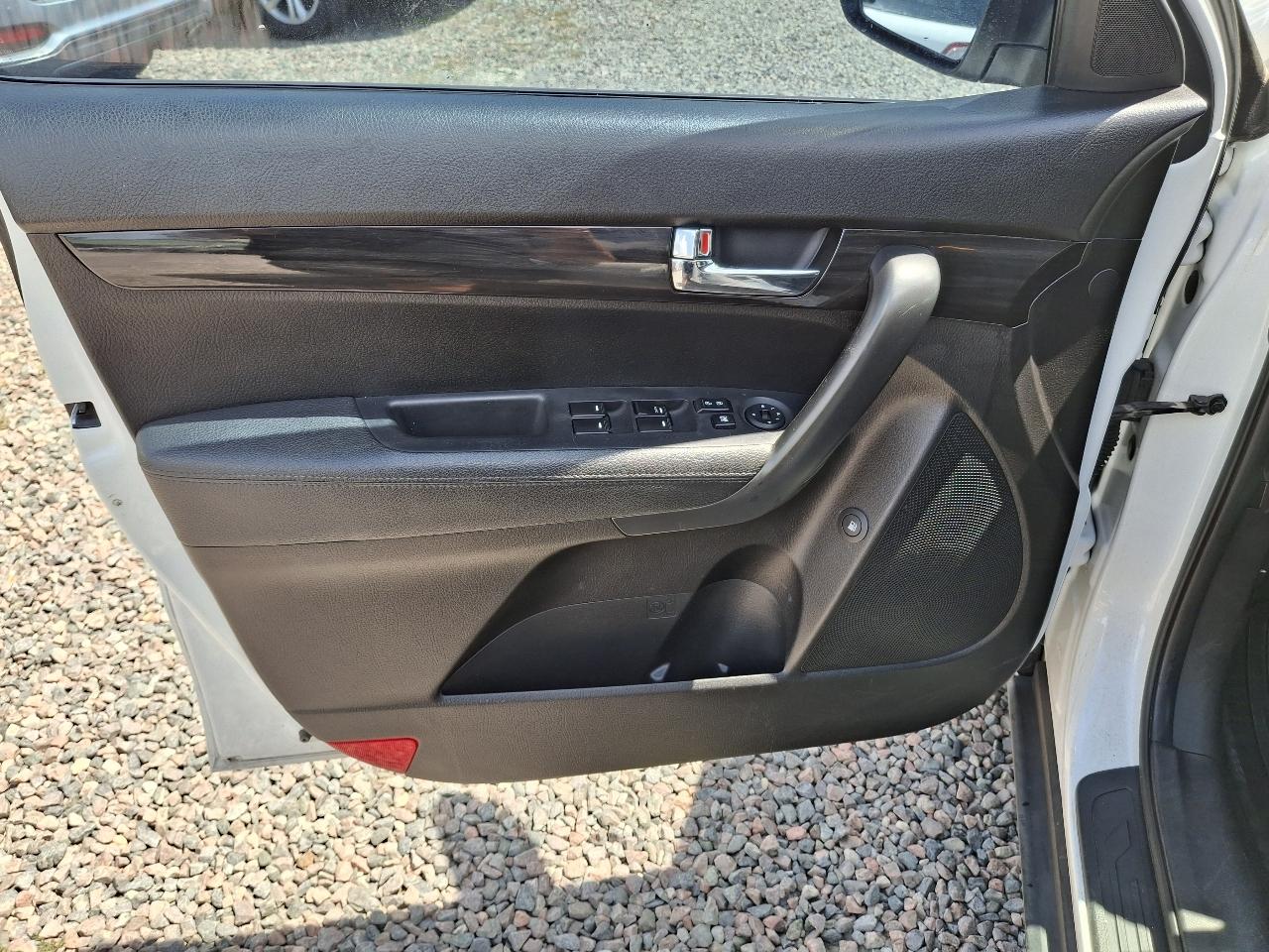 Kia Sorento LX 2WD 2012