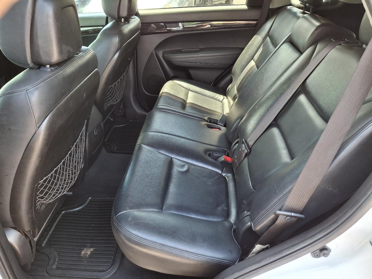 Kia Sorento LX 2WD 2012
