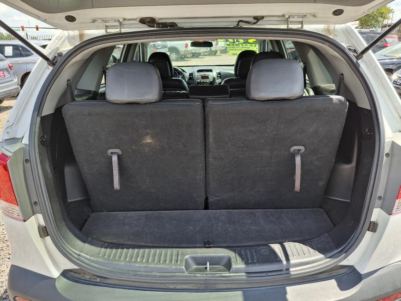 Kia Sorento LX 2WD 2012