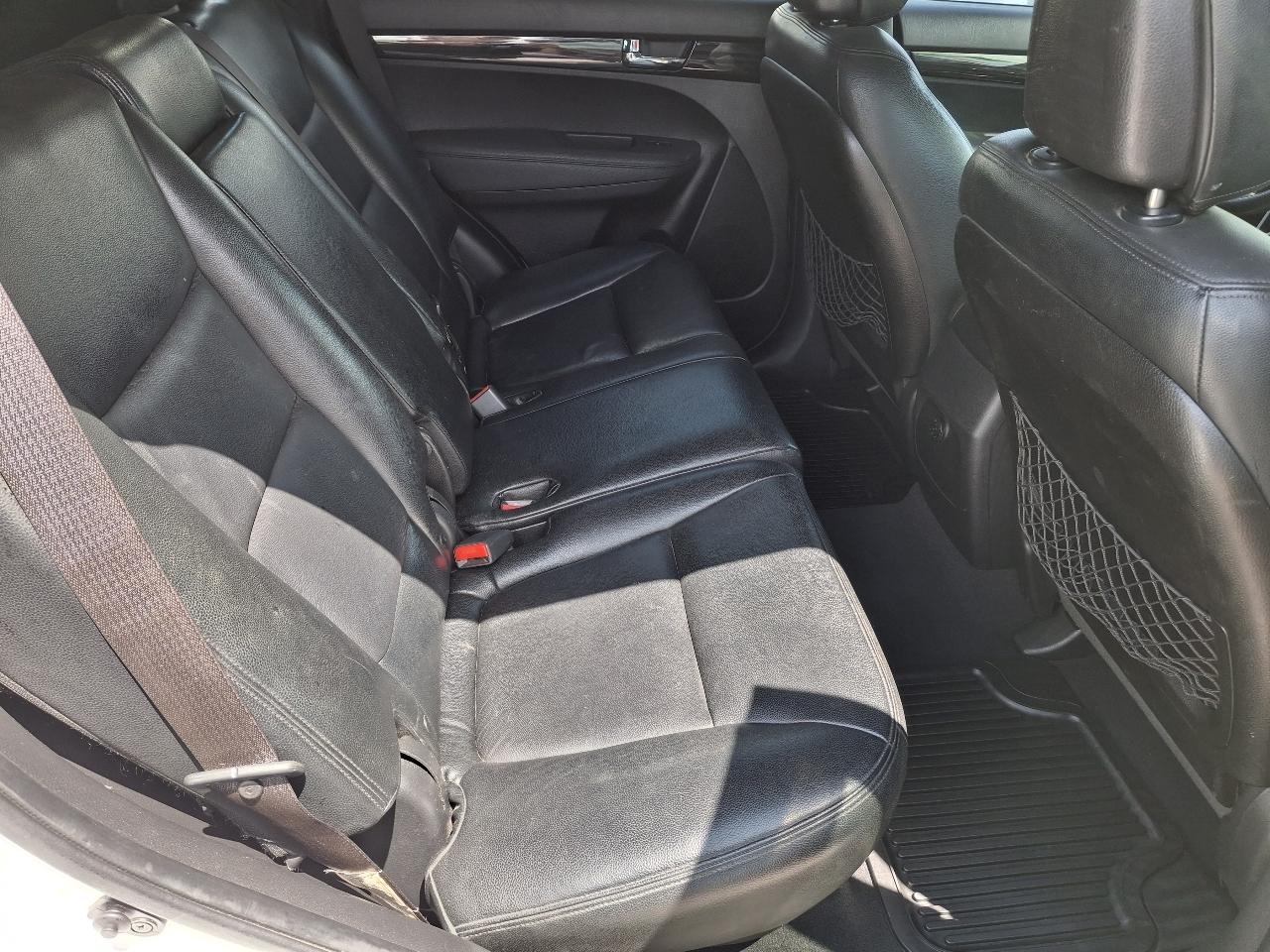 Kia Sorento LX 2WD 2012