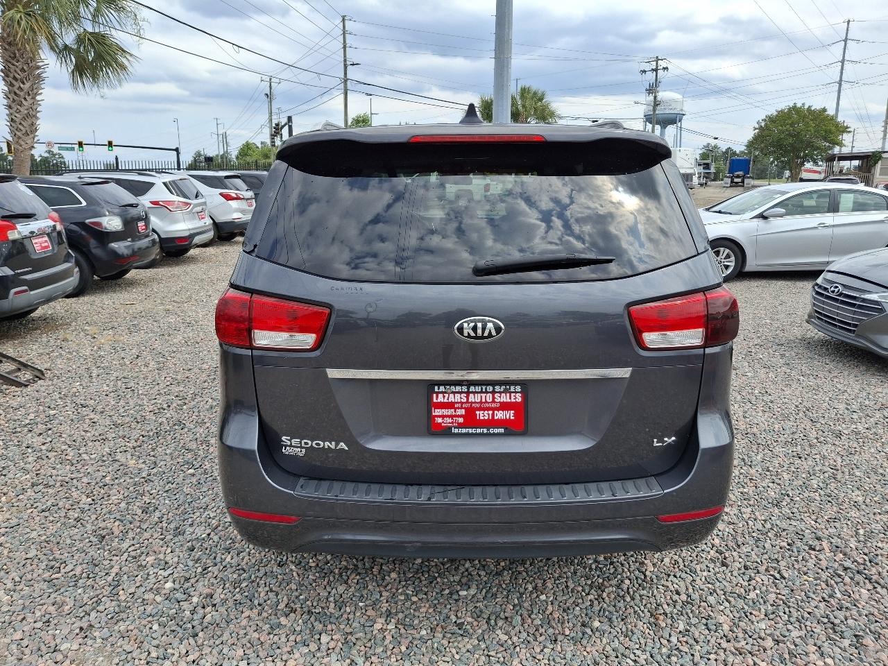 Kia Sedona LX 2015