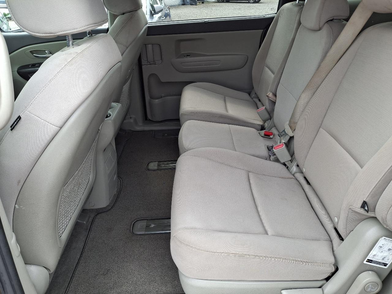 Kia Sedona LX 2015