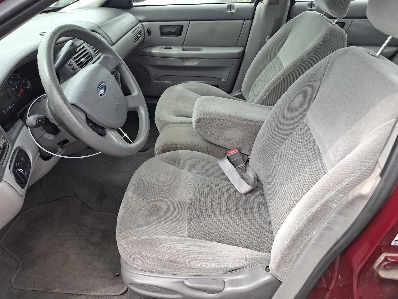 Ford Taurus SE 2006